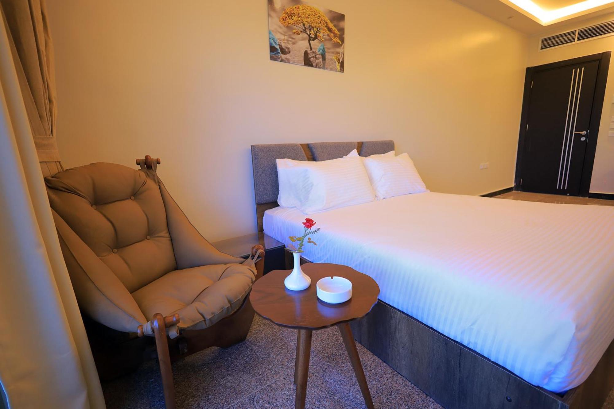 Blue Lotus Nile Hotel